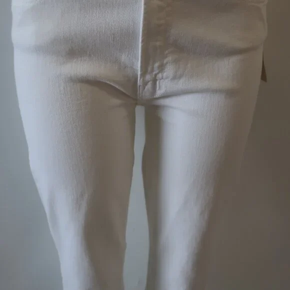 NWT Womens Mother (Item-85) White Insider Crop Step Fray Fairest All Jeans 31